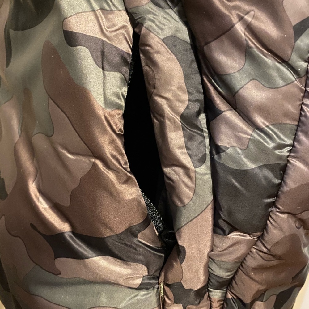 Vest - Picture 4 of 6